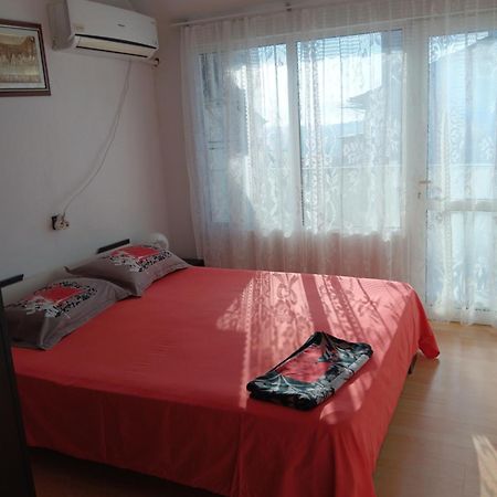 Apartment Friends Санданський Екстер'єр фото