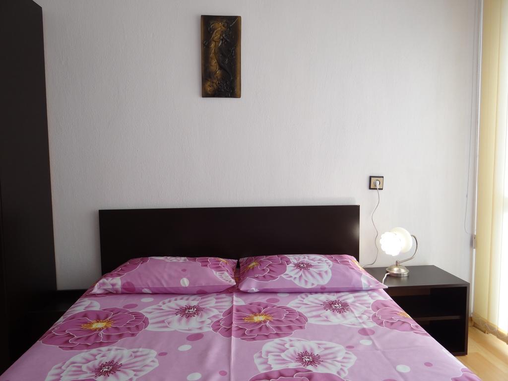 Apartment Friends Санданський Номер фото